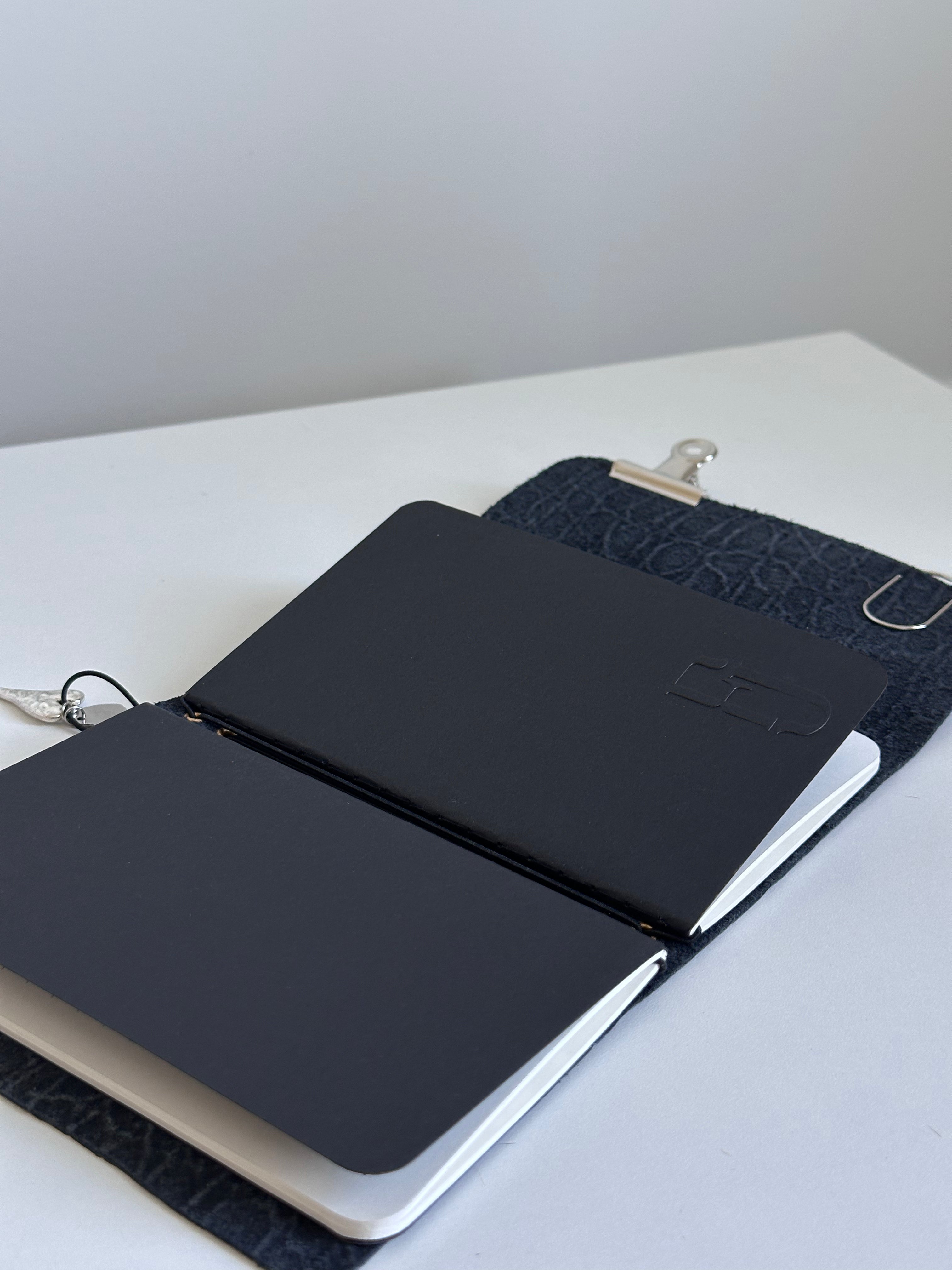 a6 Black Croc genuine cowhide refillable journal cover with inserts