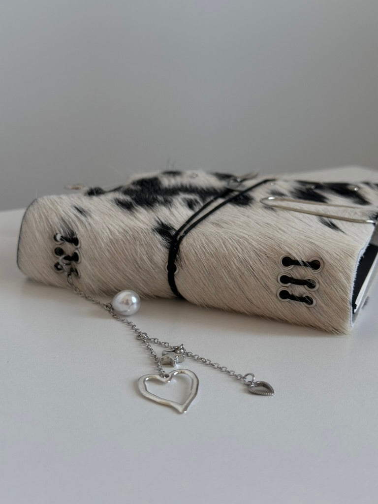 PRE-ORDER a5/a6 salt&pepper print leather refillable journal with secret charm