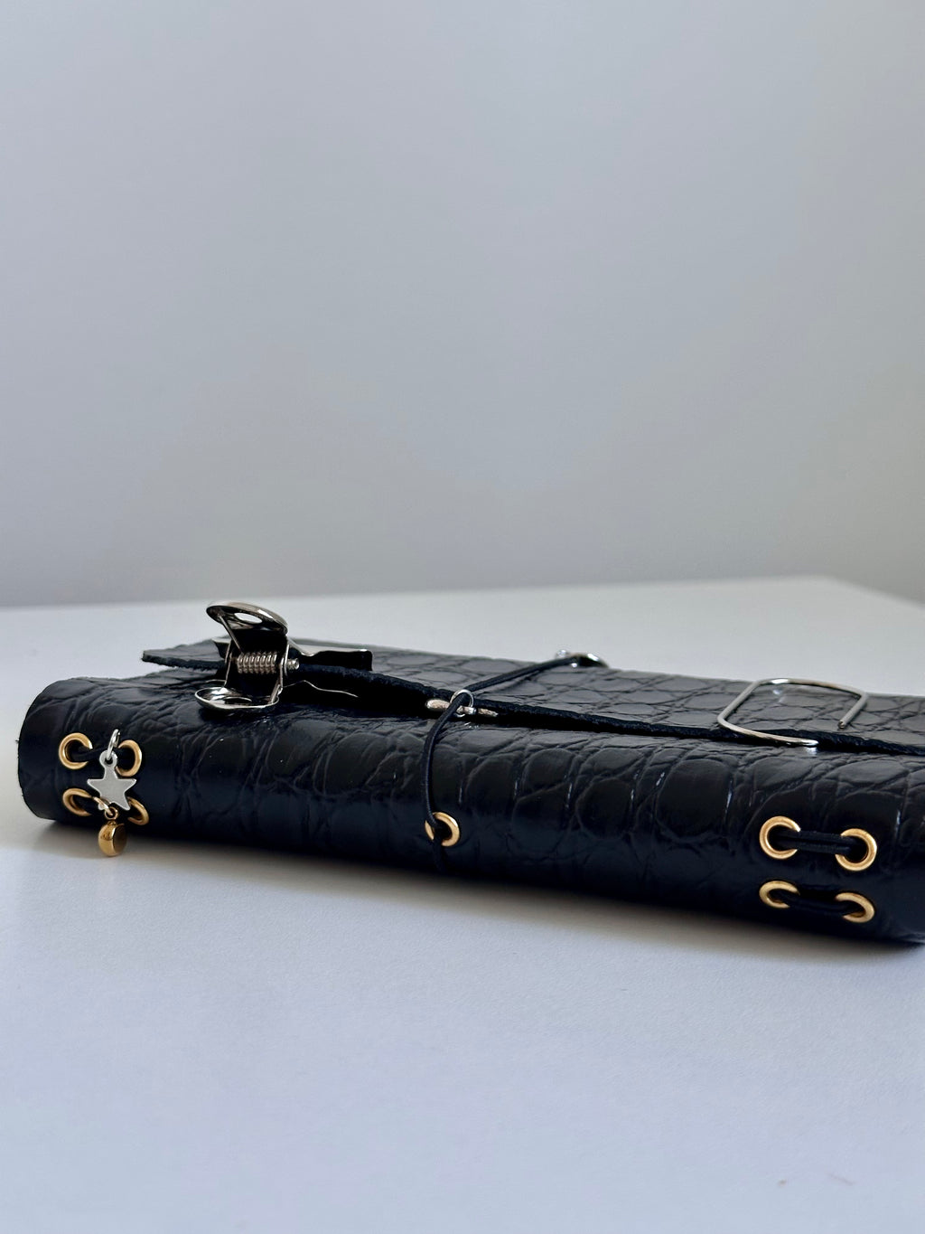 a6 Black Croc genuine cowhide refillable journal cover with inserts