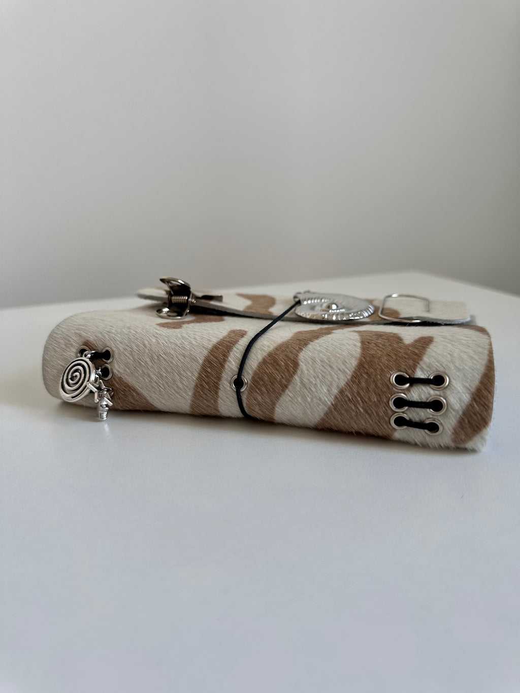 a6 White Tiger genuine cowhide refillable journal cover with inserts