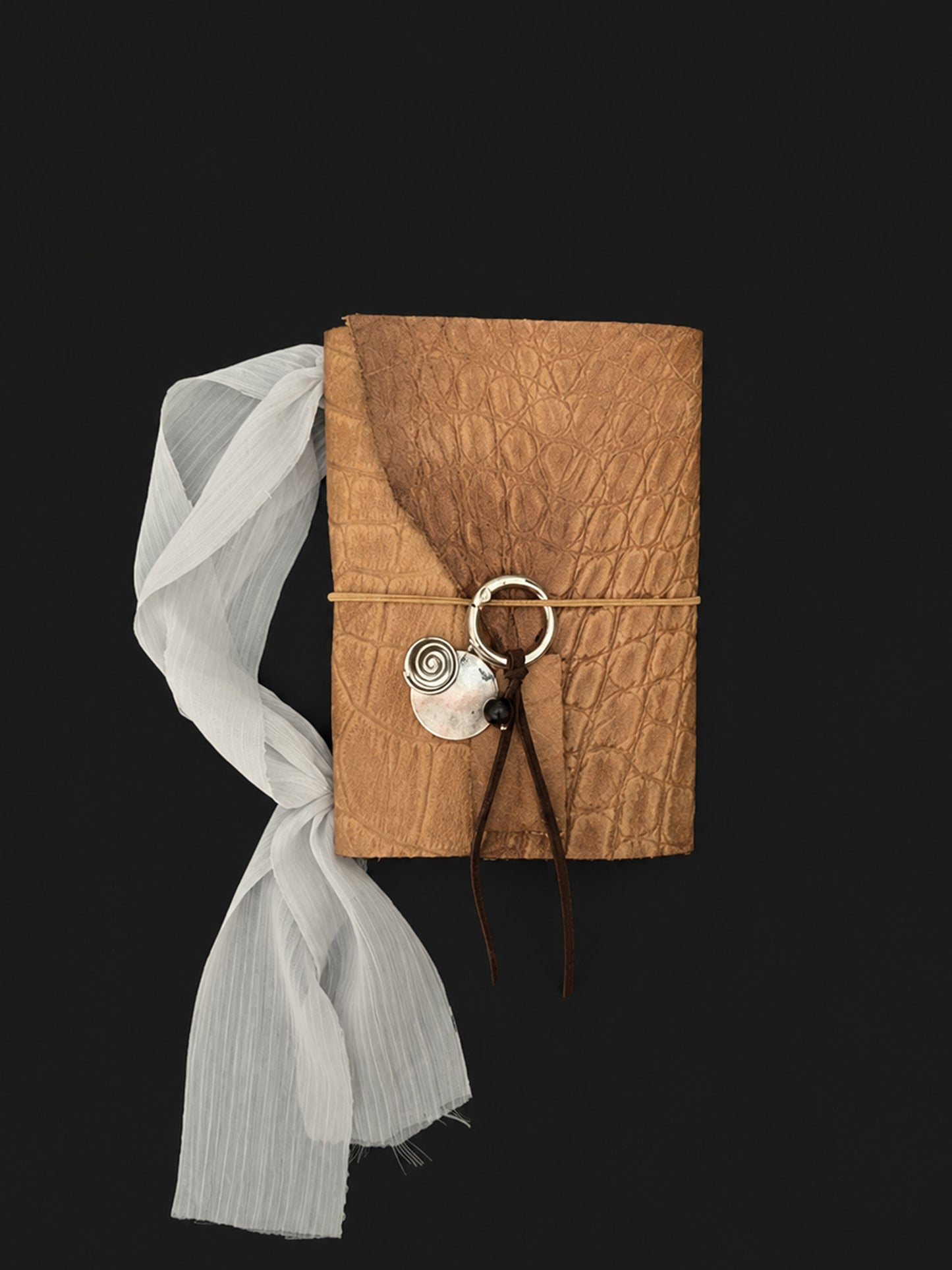 The Archive / Écorce No. 005