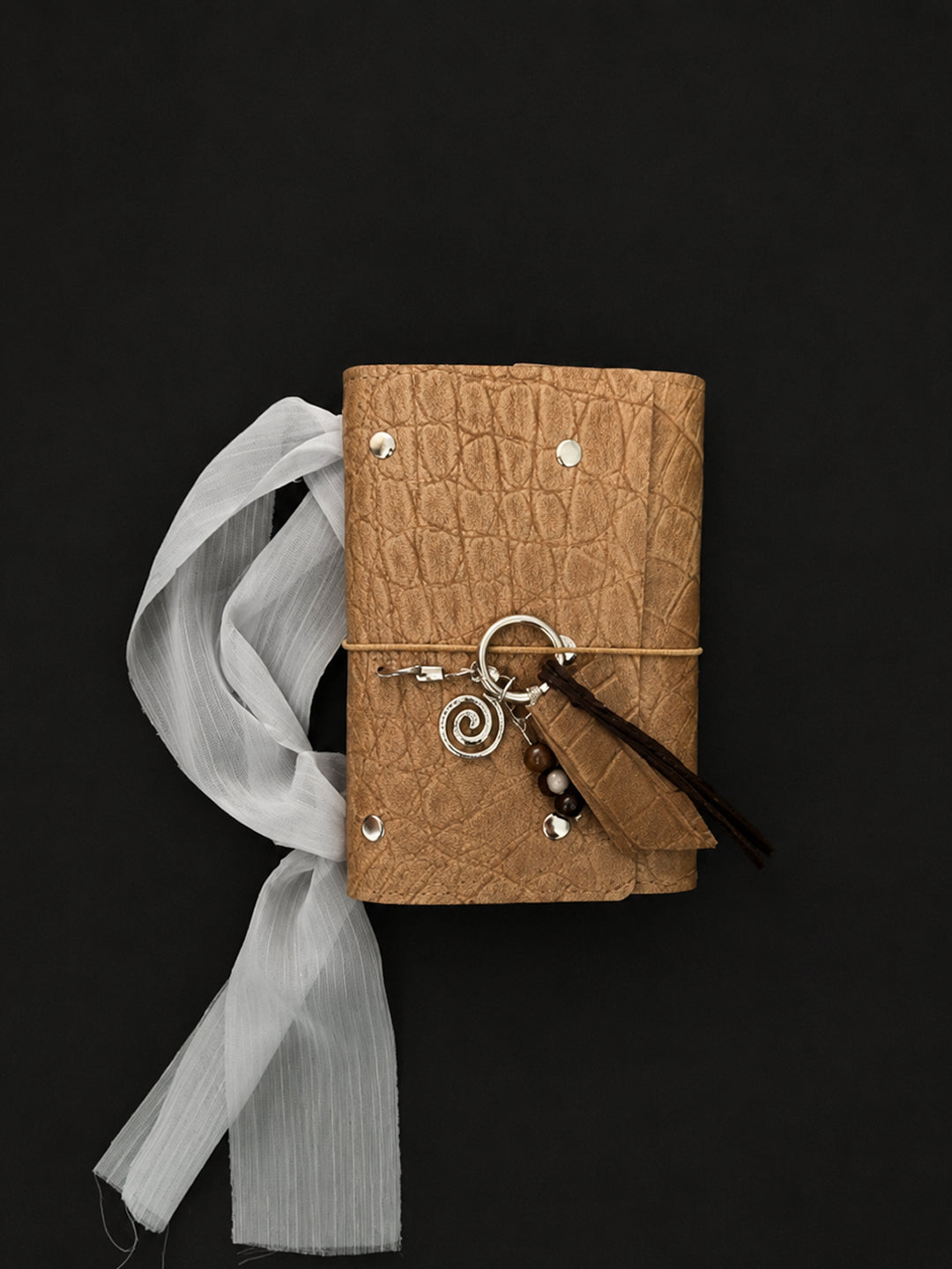The Archive / Écorce No. 007