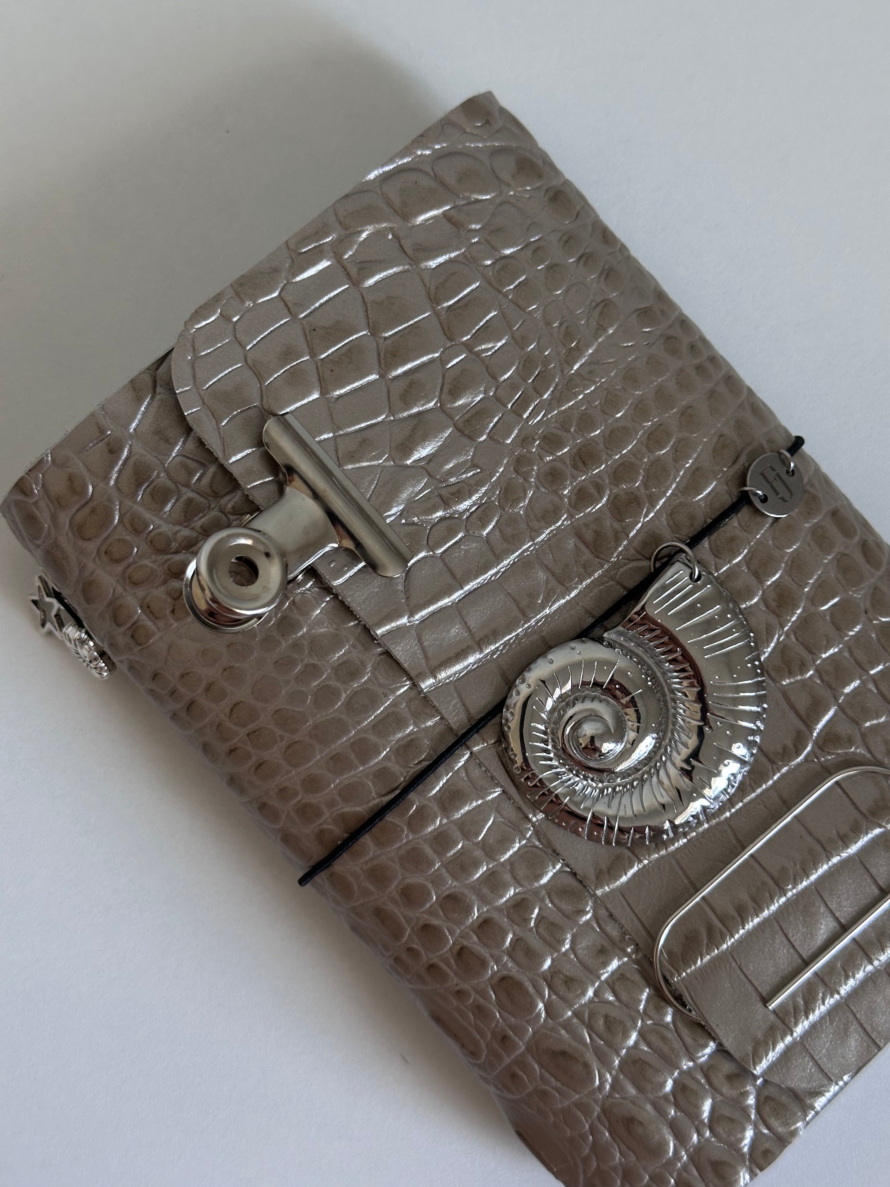 a6 Silver Alligator genuine cowhide refillable journal cover with inserts